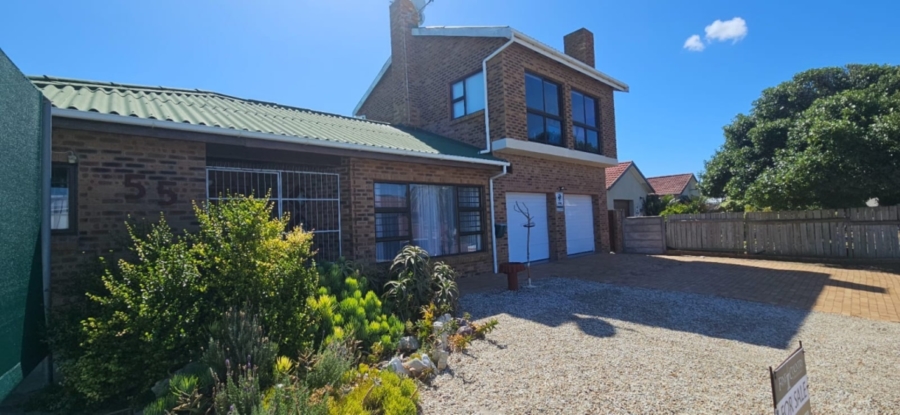 3 Bedroom Property for Sale in Kleinbaai Western Cape